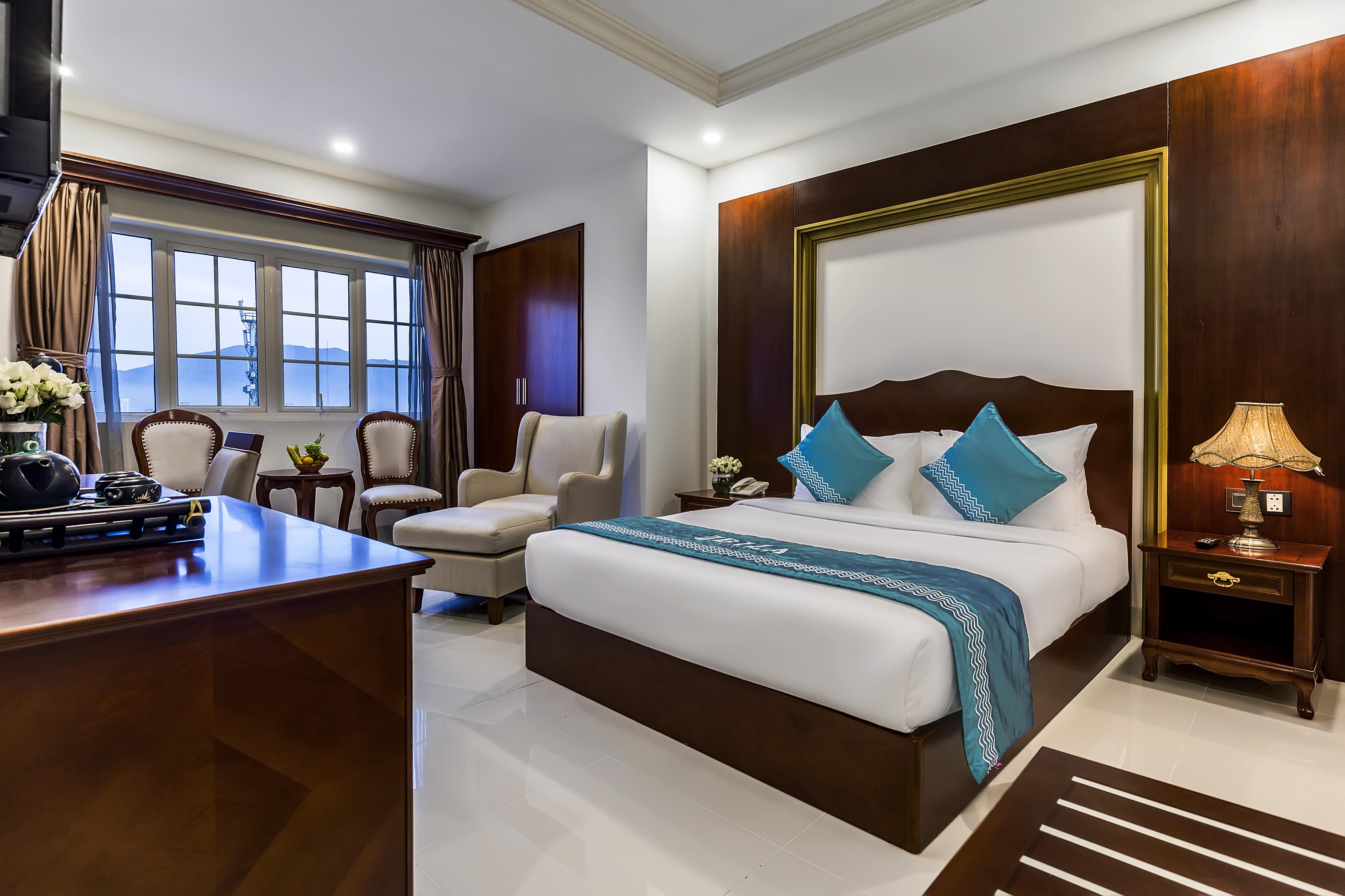 Ibiza Riverfront Da Nang Hotel Powered By Aston Exterior foto