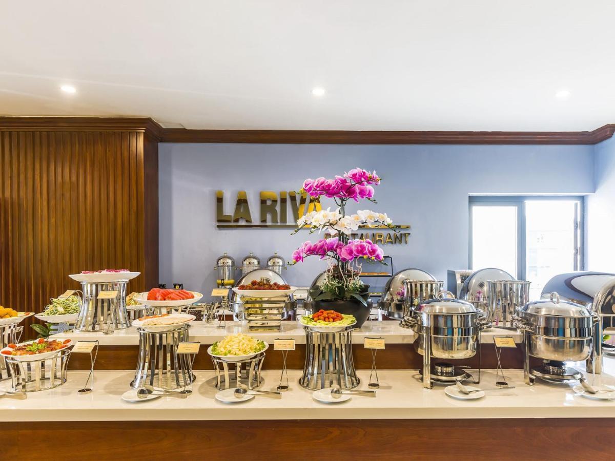 Ibiza Riverfront Da Nang Hotel Powered By Aston Exterior foto