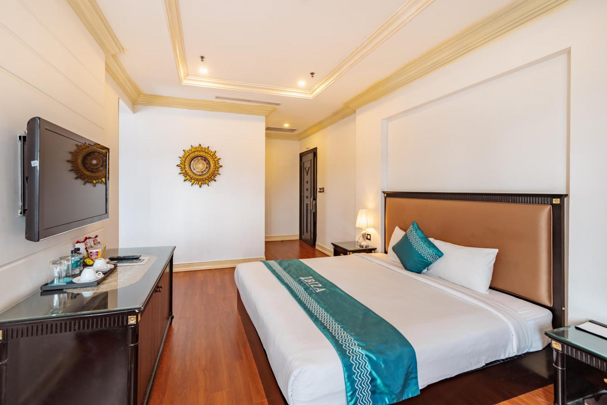 Ibiza Riverfront Da Nang Hotel Powered By Aston Exterior foto