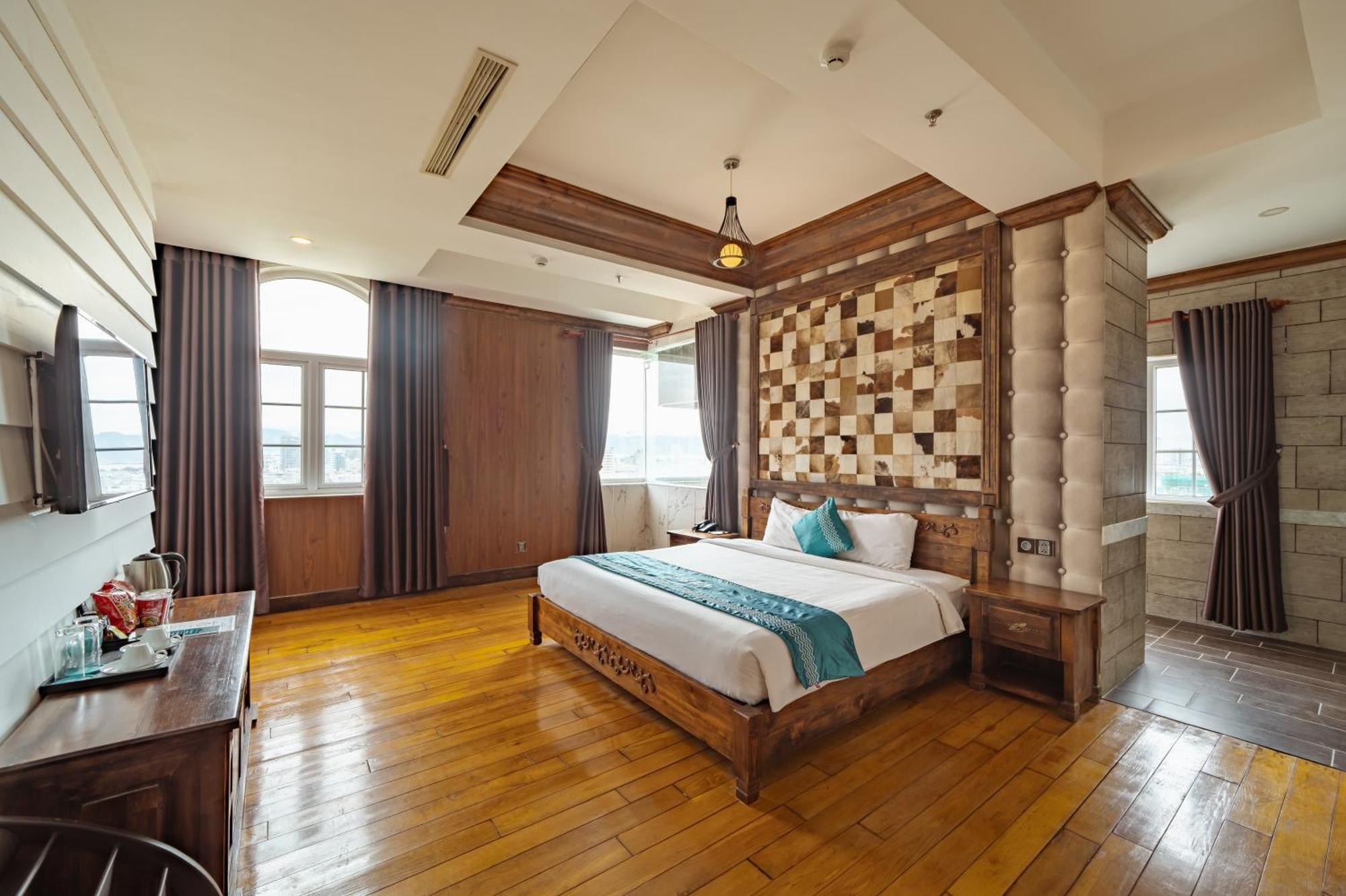 Ibiza Riverfront Da Nang Hotel Powered By Aston Exterior foto